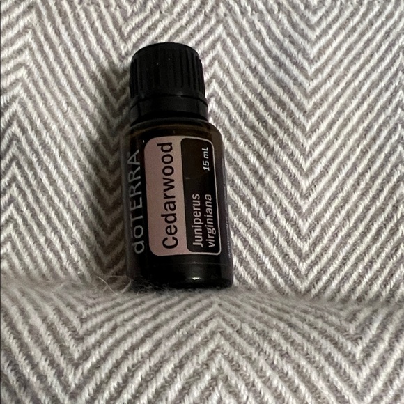 doTERRA Cedarwood Oil New with Sealed Cap - Picture 1 of 1